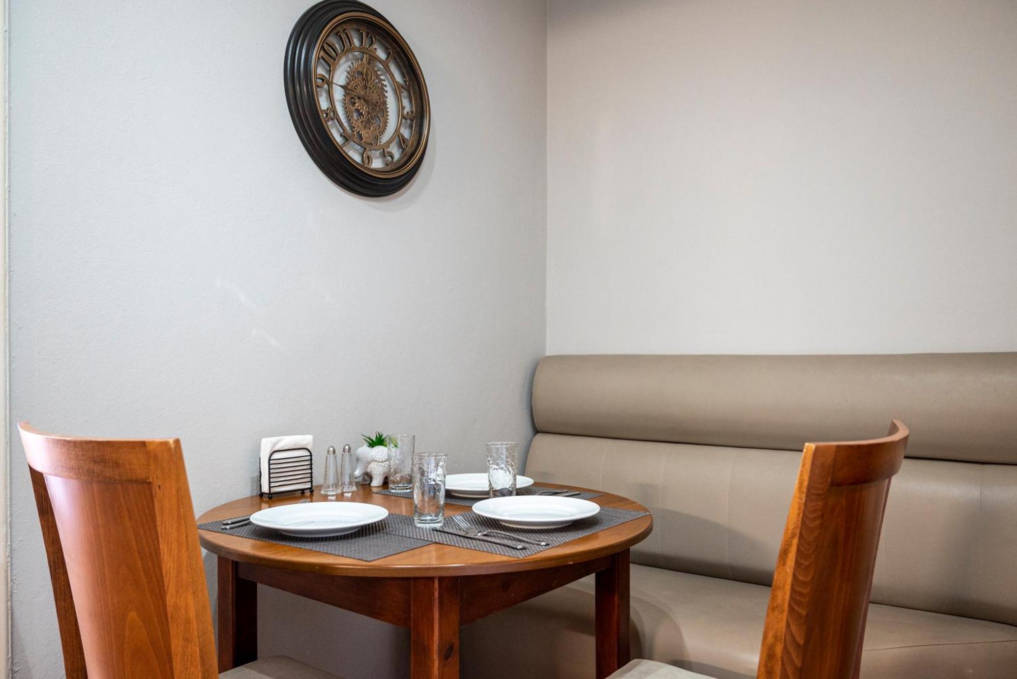 Prestige Holiday Apartments 코스 타운 외부 사진